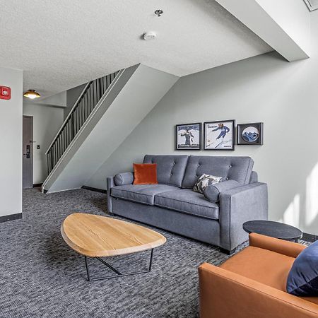 Mtn House By Basecamp Hotell Canmore Exteriör bild