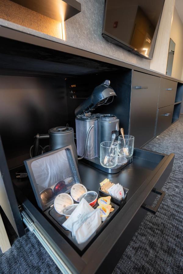 Mtn House By Basecamp Hotell Canmore Exteriör bild