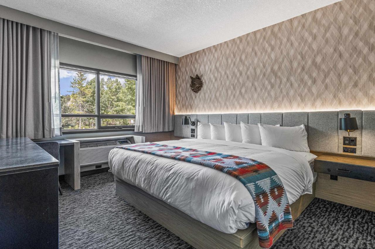 Mtn House By Basecamp Hotell Canmore Exteriör bild