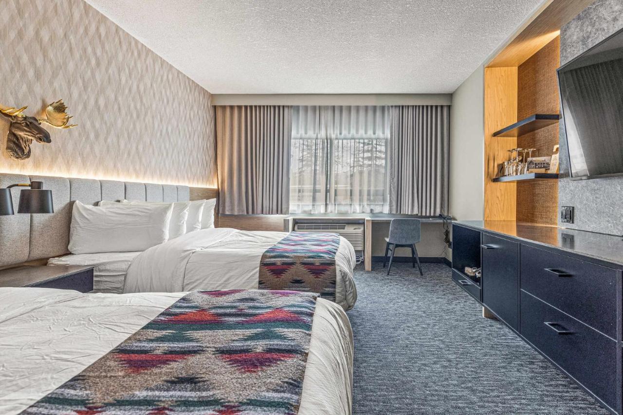 Mtn House By Basecamp Hotell Canmore Exteriör bild