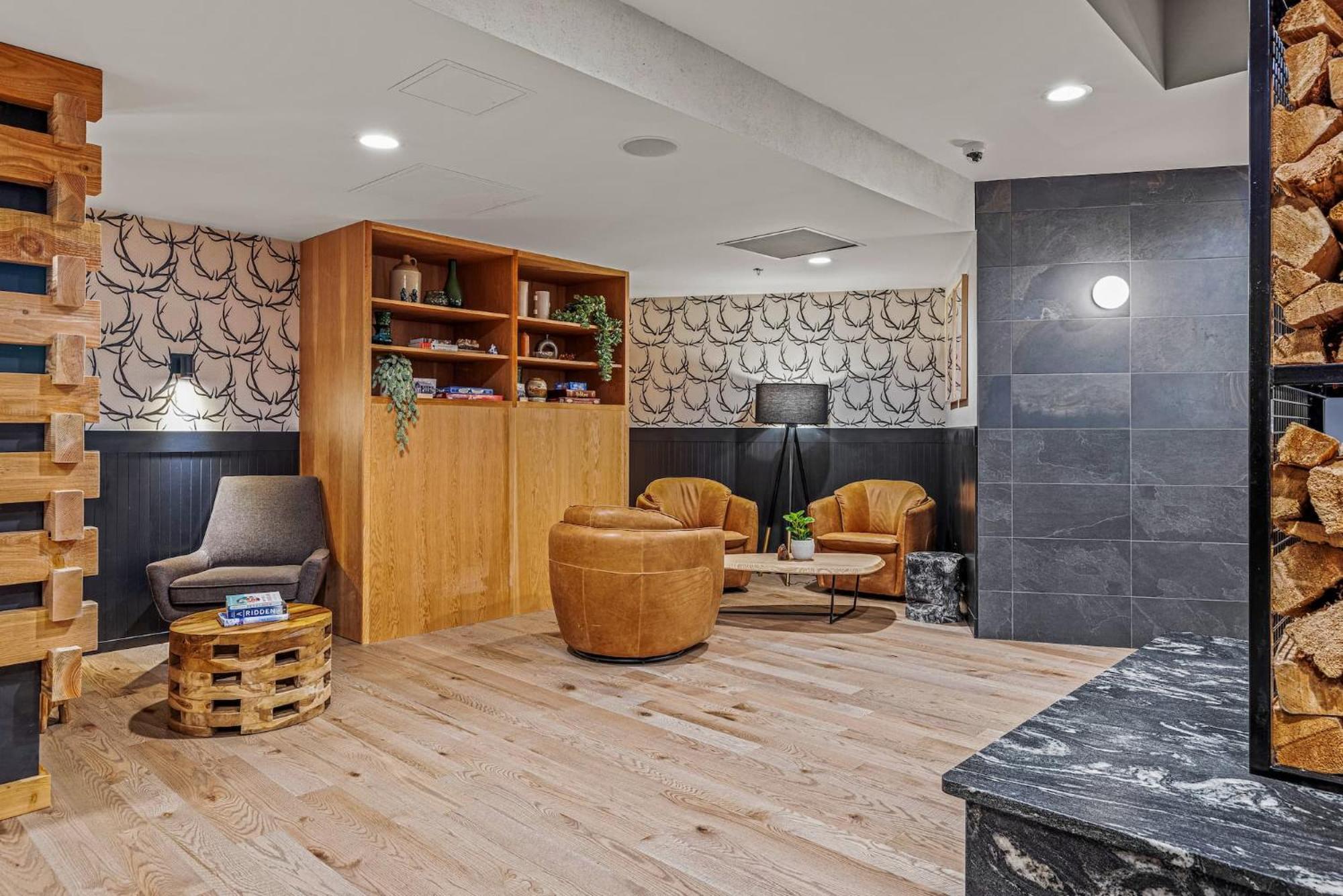 Mtn House By Basecamp Hotell Canmore Exteriör bild