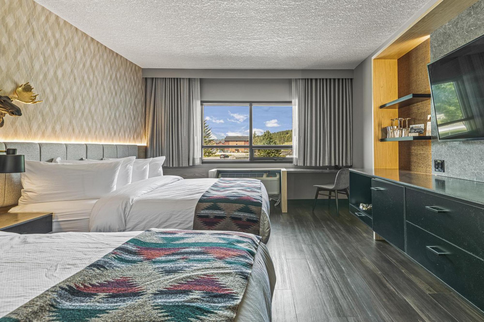 Mtn House By Basecamp Hotell Canmore Exteriör bild