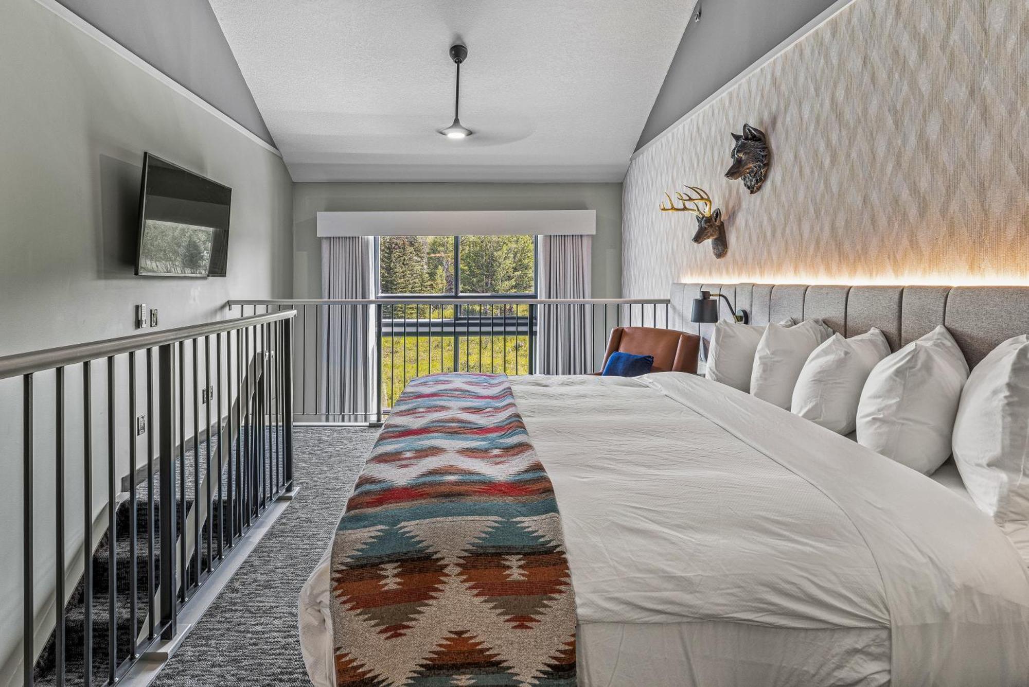 Mtn House By Basecamp Hotell Canmore Exteriör bild